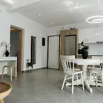 Stelanna-apartments *