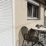Stelanna-apartments *